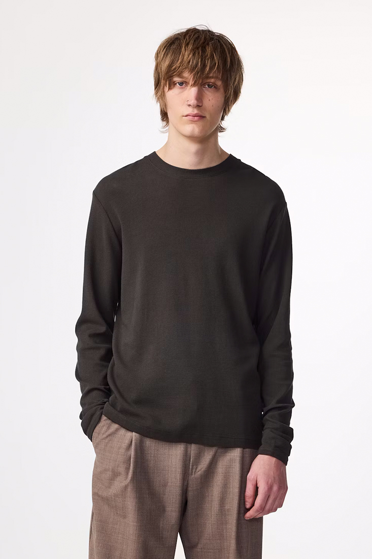 NN07 Clive Waffle Knit Tee – Dark Army - Bild 2