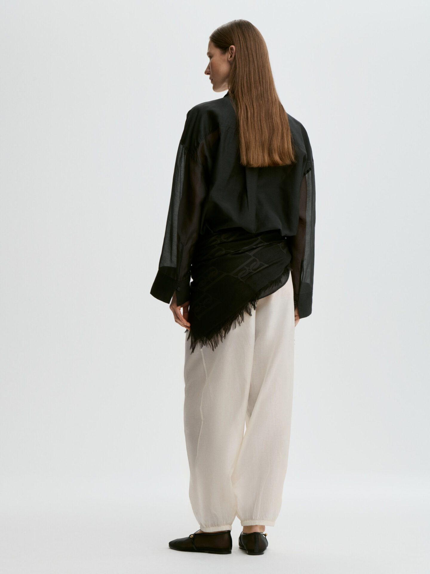 By Malene Birger Derris Silk Organza Shirt - Black - Bild 3