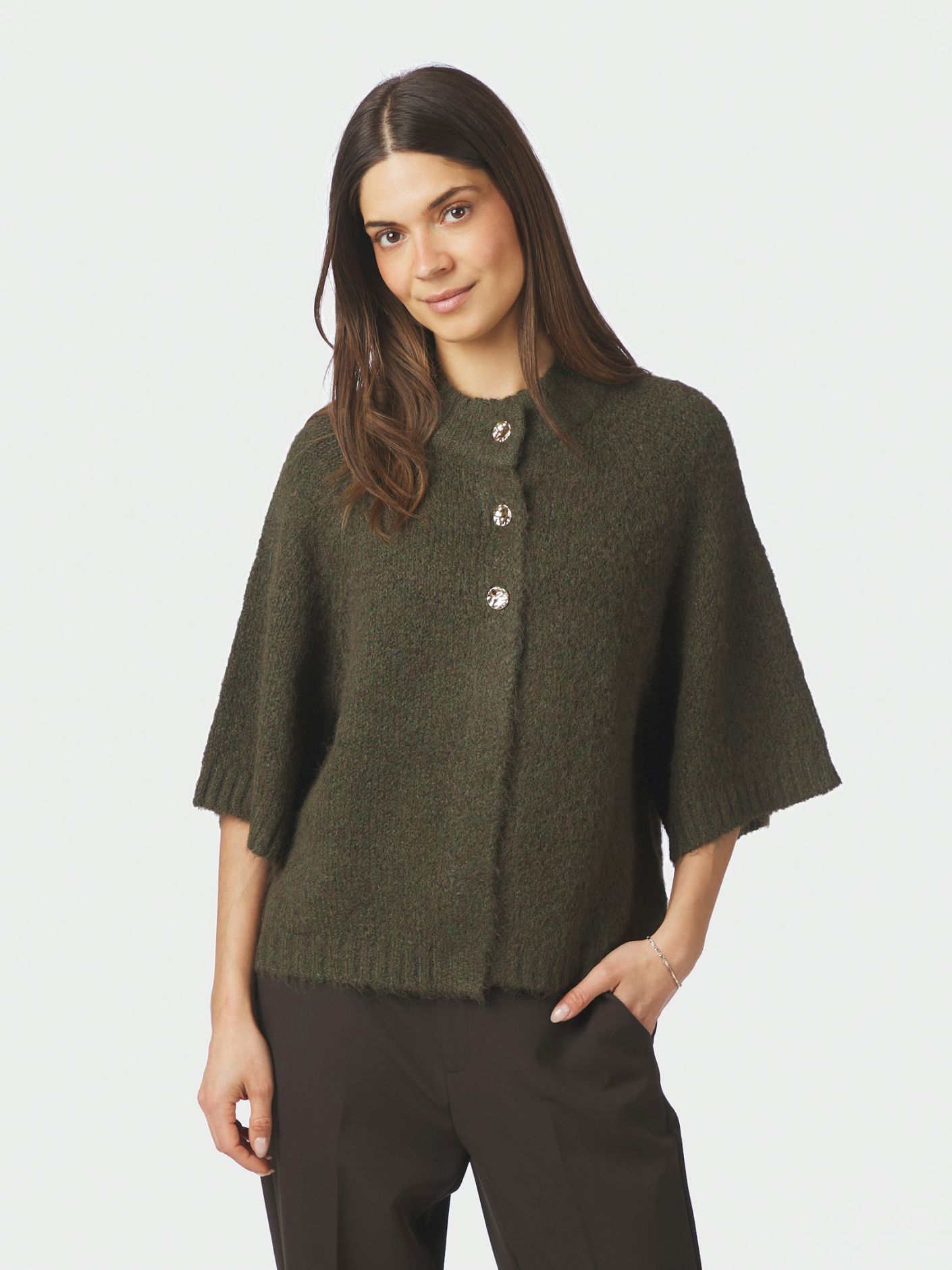 Neo Noir Benuta Fluffy Cardigan - Army - Bild 3