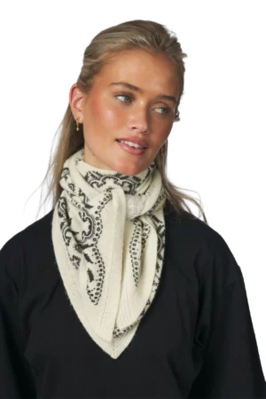 Neo Noir Lolana Paisley Knit Scarfs - Off White